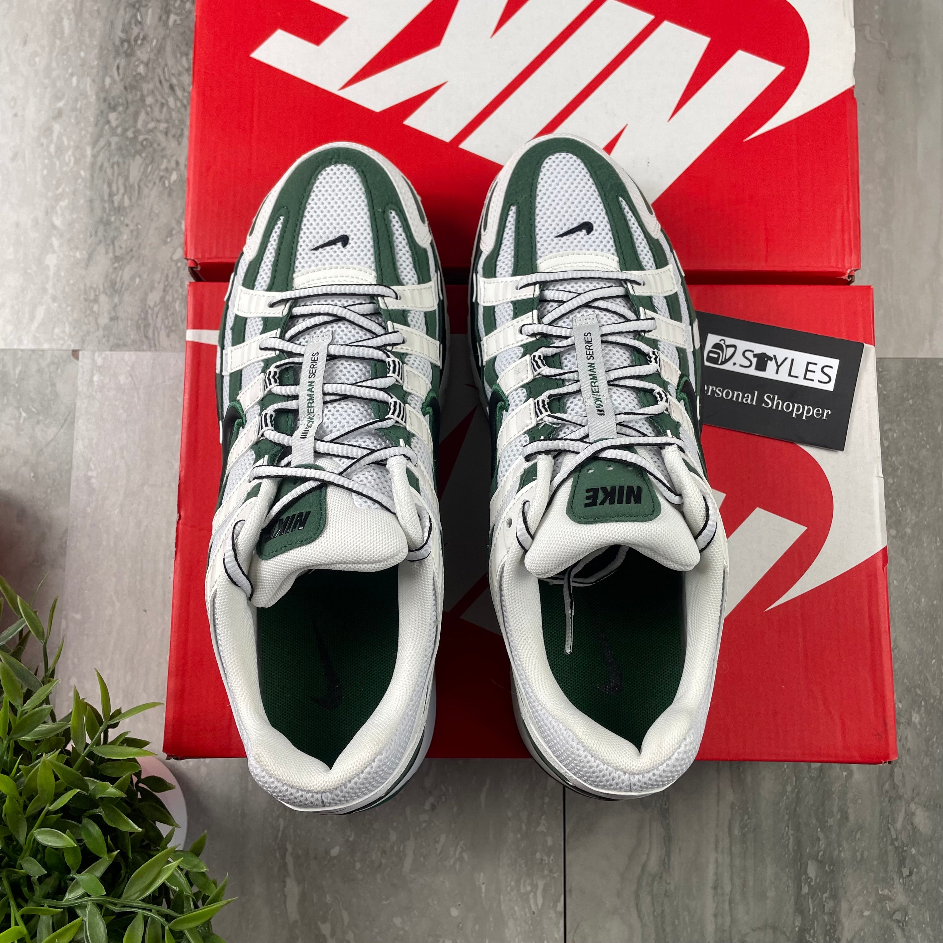 Nike P-6000 Forest Green
